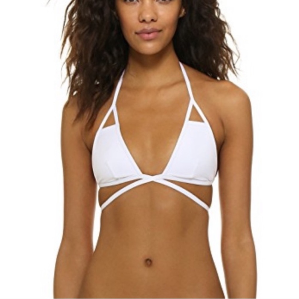 Vitamin A Serra Keyhole bikini top in CORAL